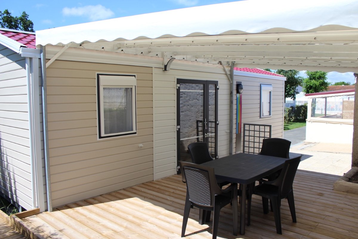 Mobil-home Premium PMR 2 chambres  4 personnes | Camping*** La Chênaie location de mobil homes La Palmyre
